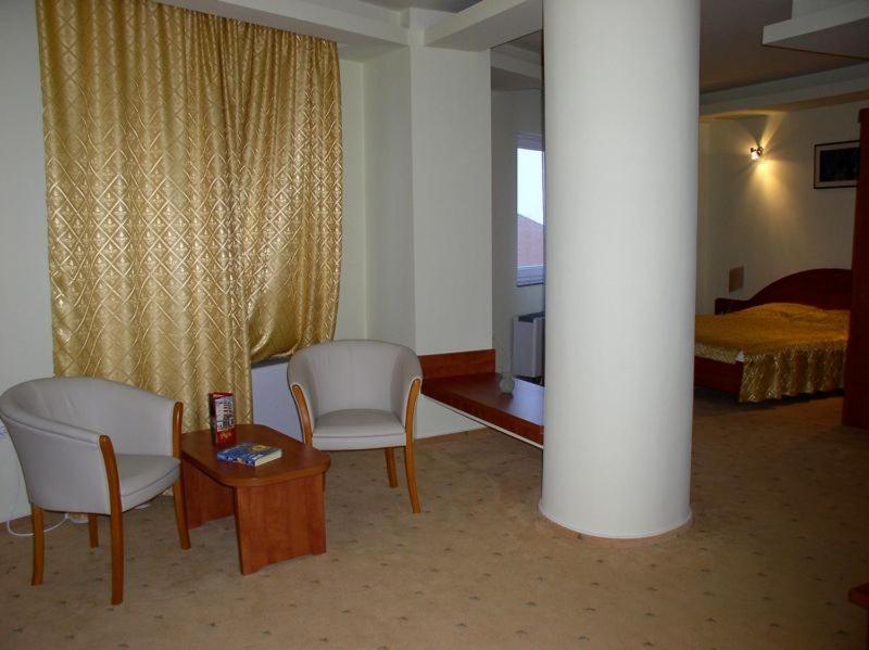 Hotel Rex Tulcea Exterior foto